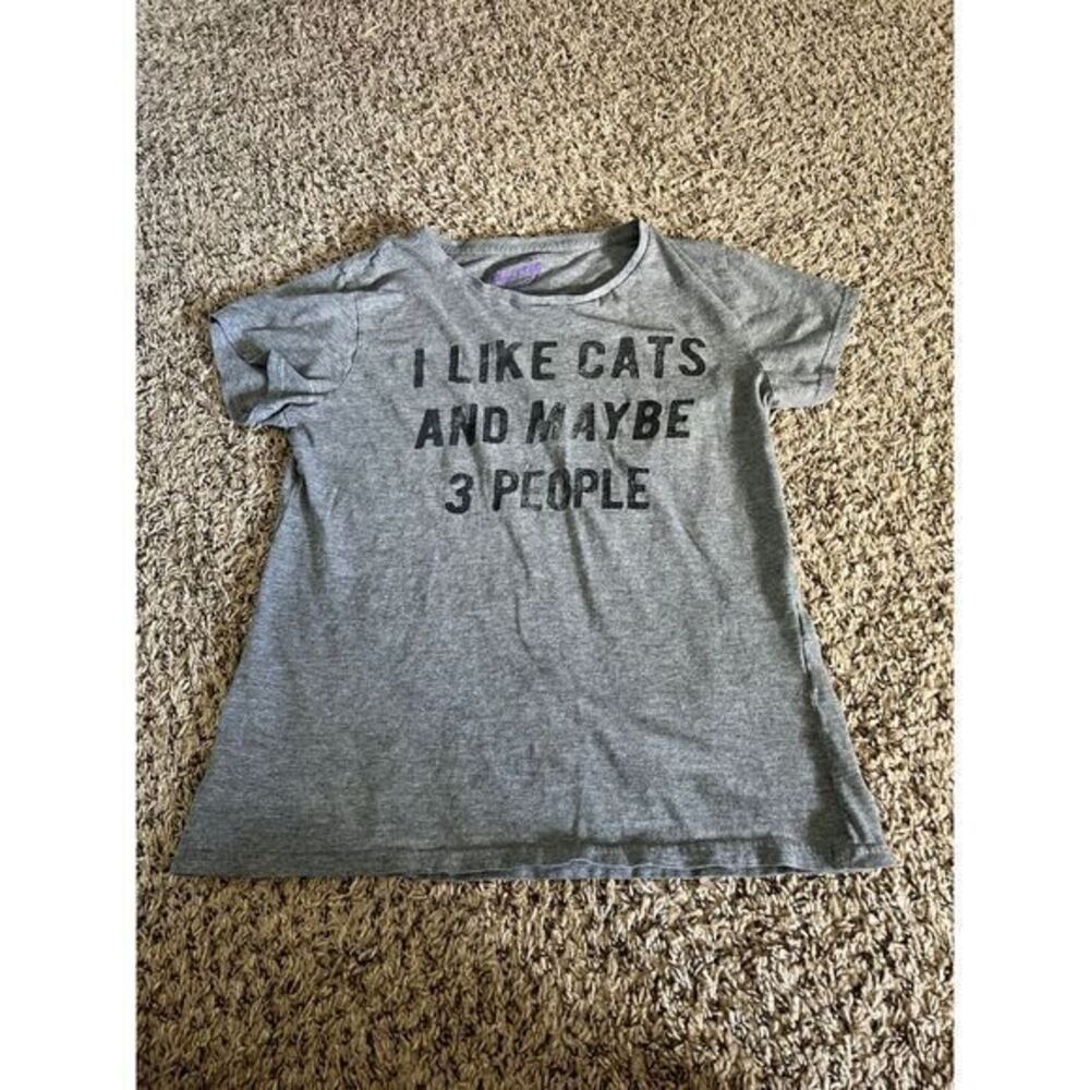 Crazy Dog‎ Gray T-shirt "I like cats and maybe 3 people." Size medium